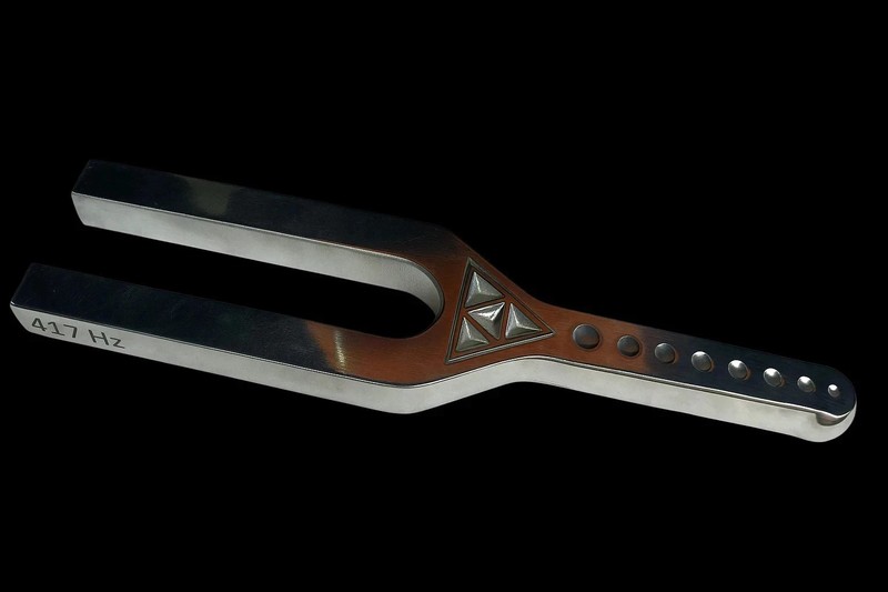 417 Hz Aluminum Tuning Fork – Precision Healing Sound Therapy Tool gallery