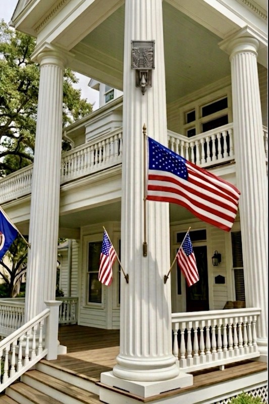 SUBDEO™ & SUBORDINATUS™ : Patriotic Christian / Menuzah display above flag!!