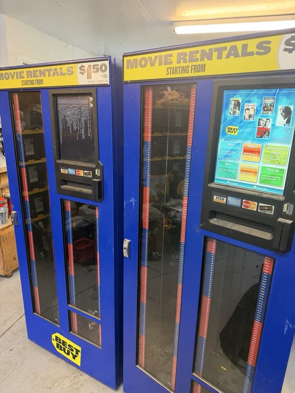 4x DVDNow S250 Best Buy Kiosks - 3 Working + 1 Parts Touchscreen - Credit Card