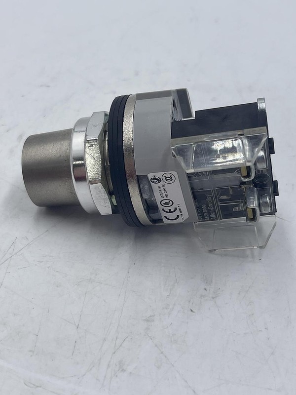 Allen-Bradley 800T-H48D1 Ser T