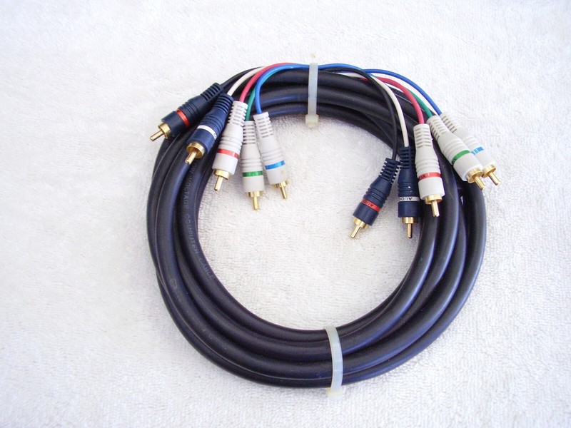 5 color plugs each end 3 video 2 sound cord is 10' long