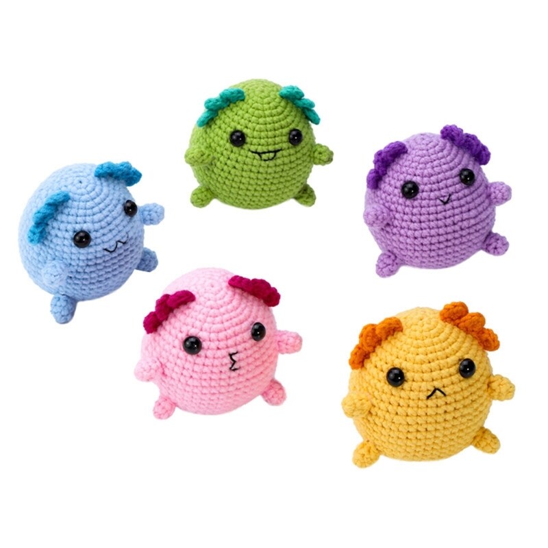 DIY Salamander Crochet Kits Including Crochet Hook, Yarns, Needle, Plastic Eyes