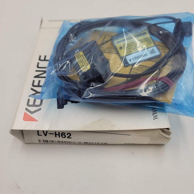 KEYENCE LV-H62 Digital Laser Sensor Head Retroreflective *NEW*