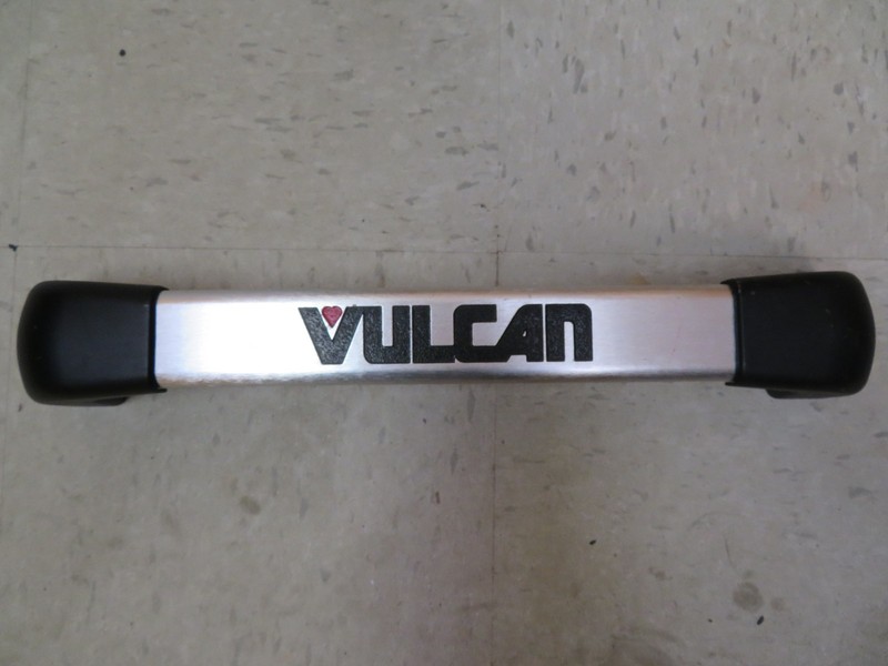 VULCAN BLACK HANDLE 17-1/2″ CENTER TO CENTER MOUNTING HOLE