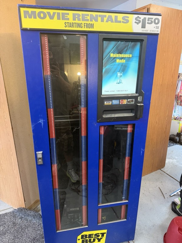 4x DVDNow S250 Best Buy Kiosks - 3 Working + 1 Parts Touchscreen - Credit Card gallery