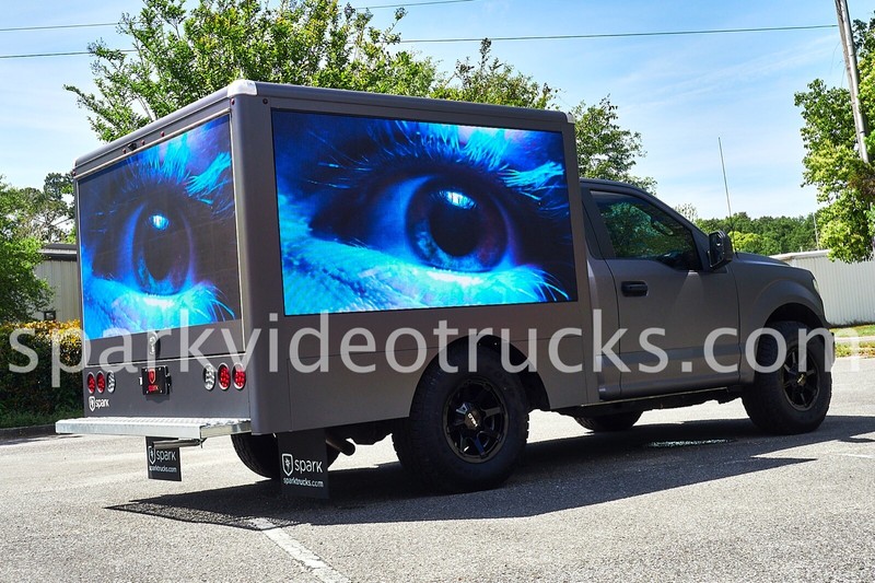 Digital mobile billboard advertising trucks with super bright LED Video / Audio gallery