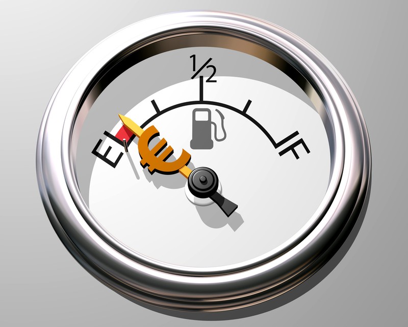 FUEL SAVING TIP.de! Excellent Domain! Shop! Book! Cost! Car! Gas Conversion!