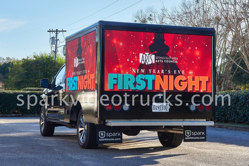 Digital mobile billboard advertising trucks with super bright LED Video / Audio gallery