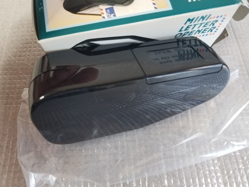 Handheld Electric Letter Opener - Battery Operated - Black Martin Yale gallery
