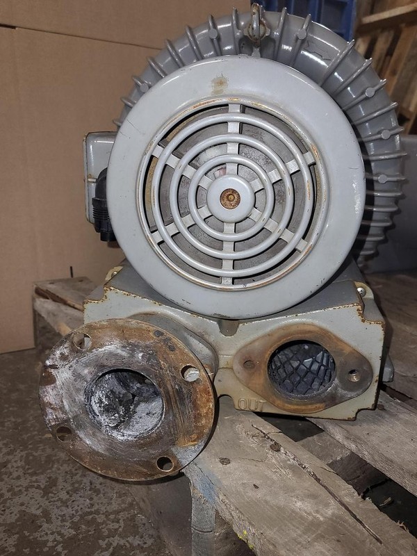 Fuji Electric regenerative blower VFC604A-7W 3PH 200-230 / 460v gallery