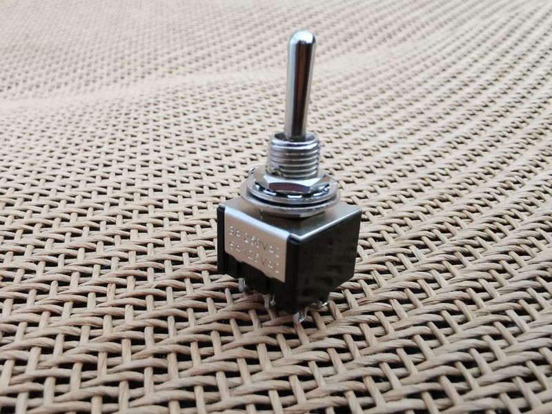 20pcs 120V 230V Momentary (ON)-OFF-(ON) Toggle SWITCH gallery