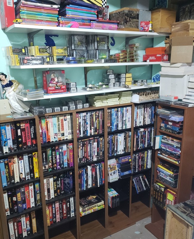 EBAY STORE INVENTORY WHOLESALE LOT OVER 2000 ITEMS. Take all or Part.