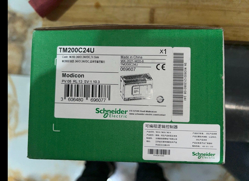 For NEW Schneider PLC Module TM200C24U Programmable controller With box