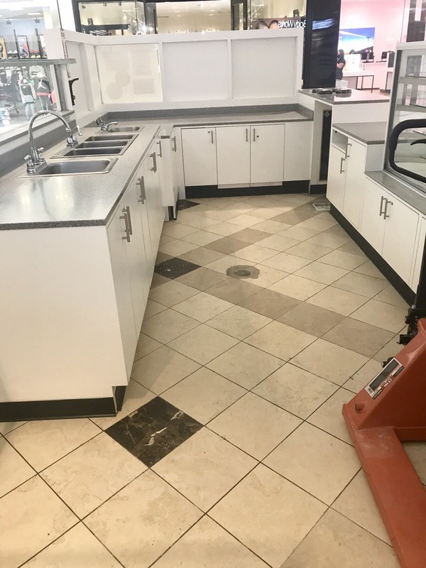 Kiosk For Sale! Food or Retail Use gallery